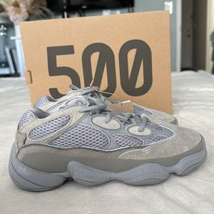Yeezy 500 - Grey - Size 6.5 (Men’s)